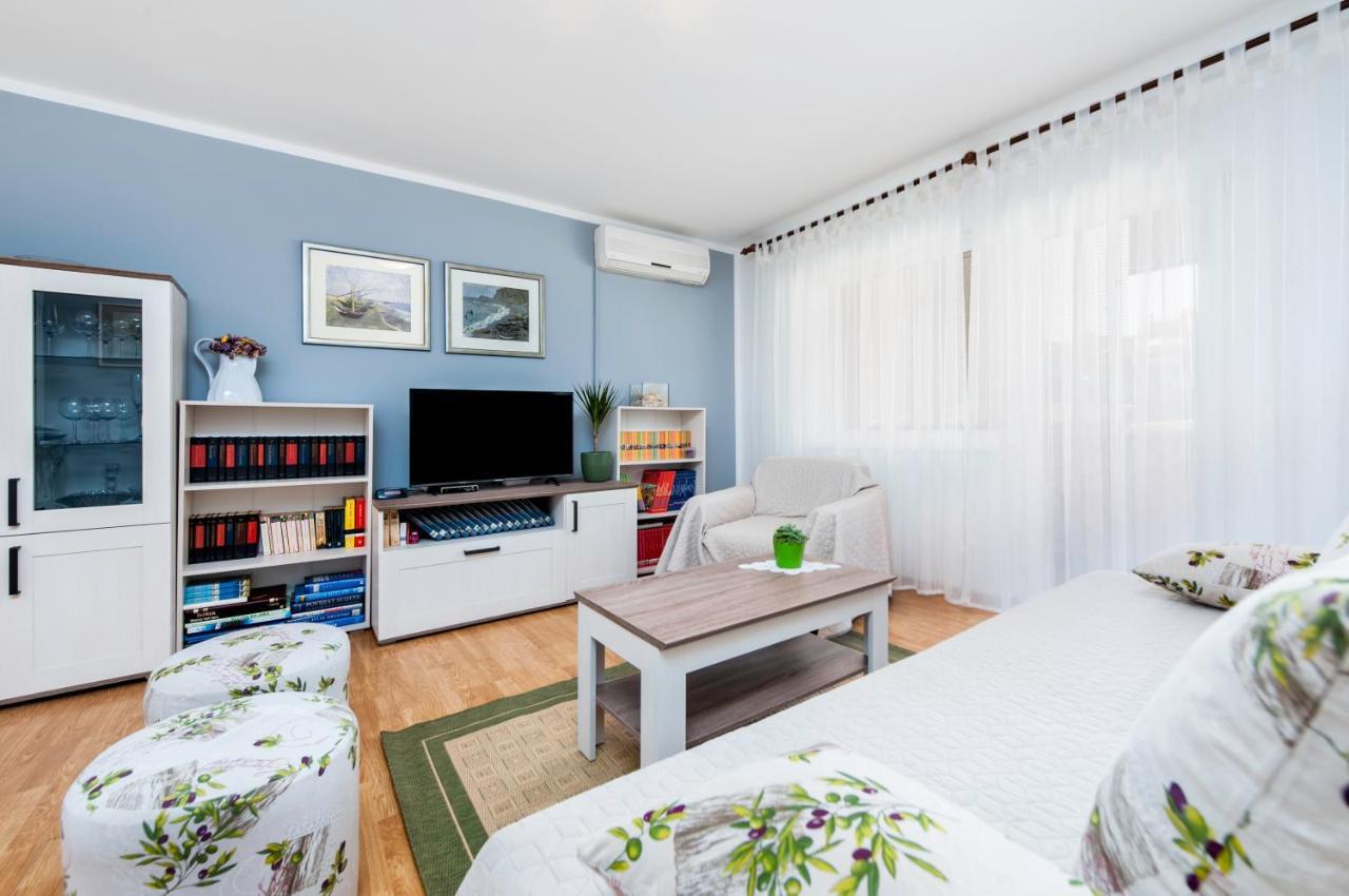 Apartman Oly โรวีน ภายนอก รูปภาพ